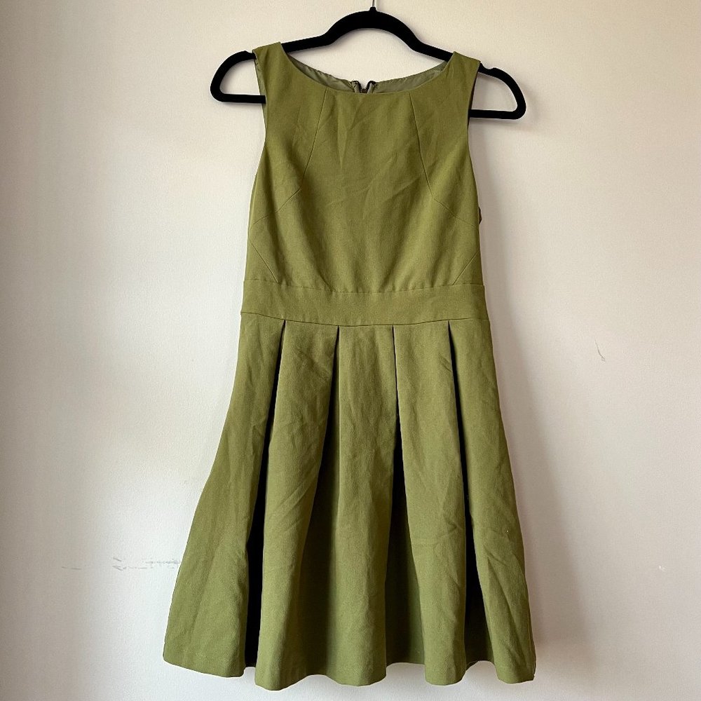 Modcloth Green Sleeveless A Line Dress Sunny Girl Size S